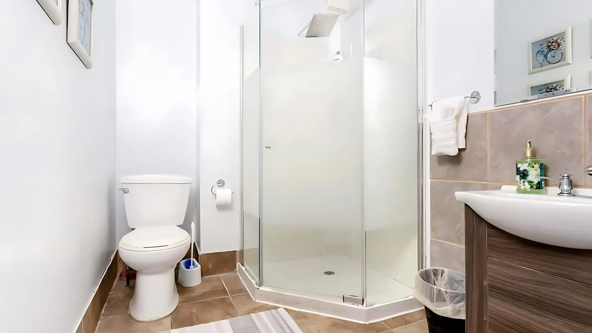 Kensington Market Apartment Toronto